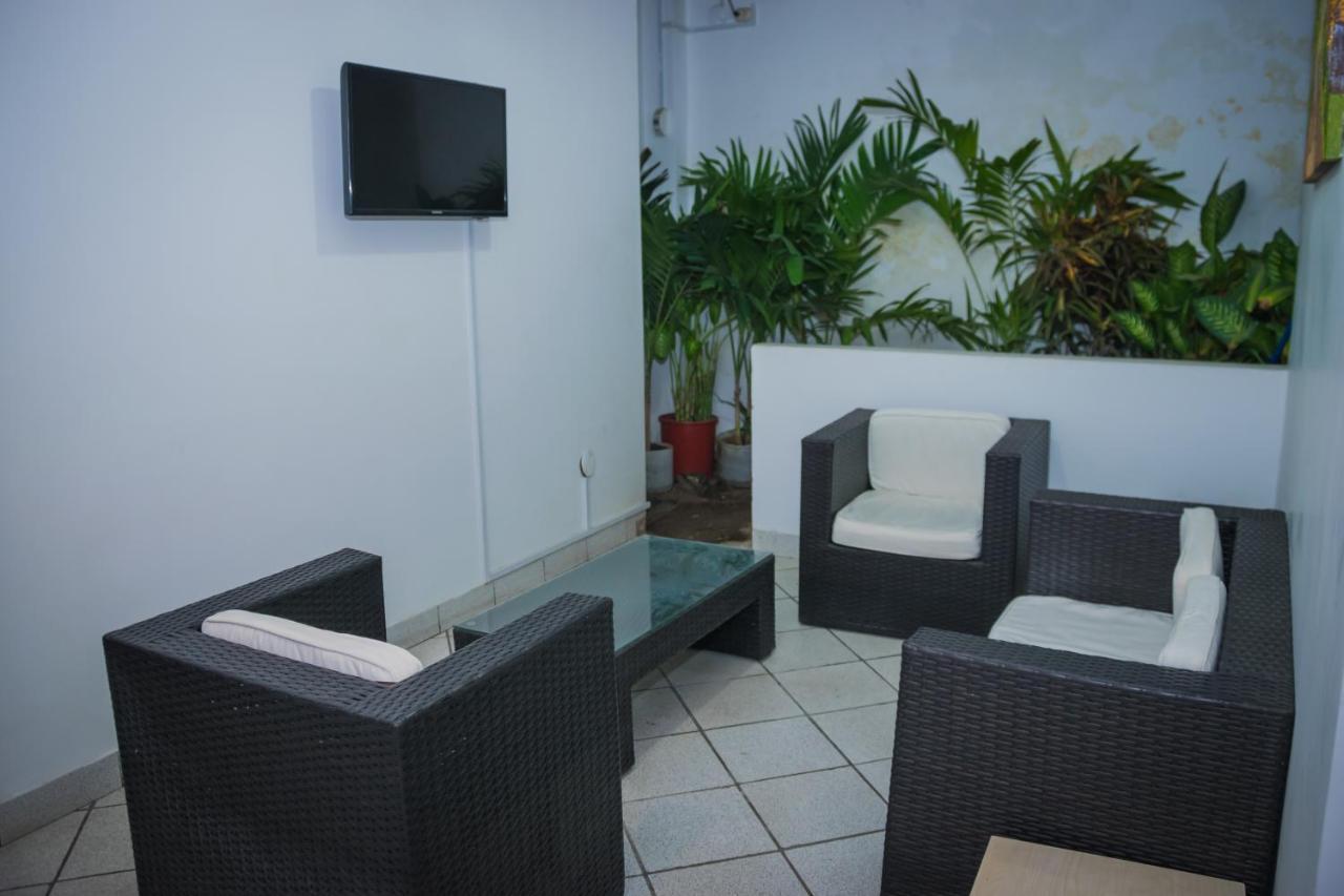 Hostal "Centrika" Тарапото Экстерьер фото