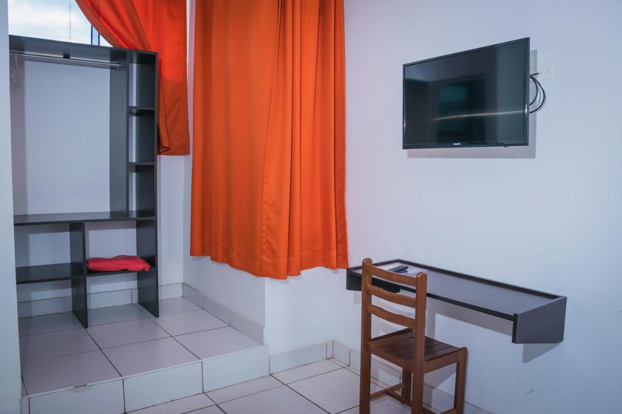 Hostal "Centrika" Тарапото Экстерьер фото