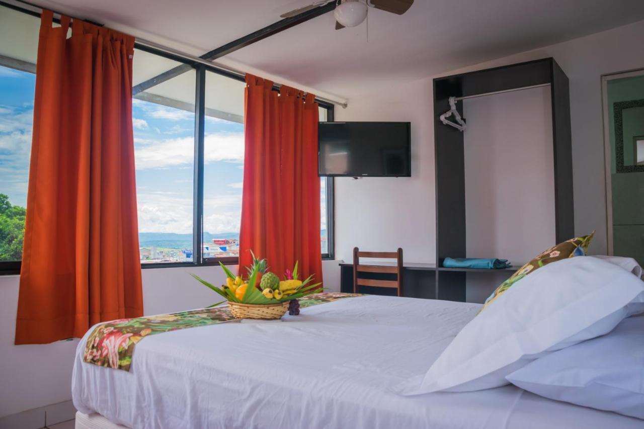 Hostal "Centrika" Тарапото Экстерьер фото