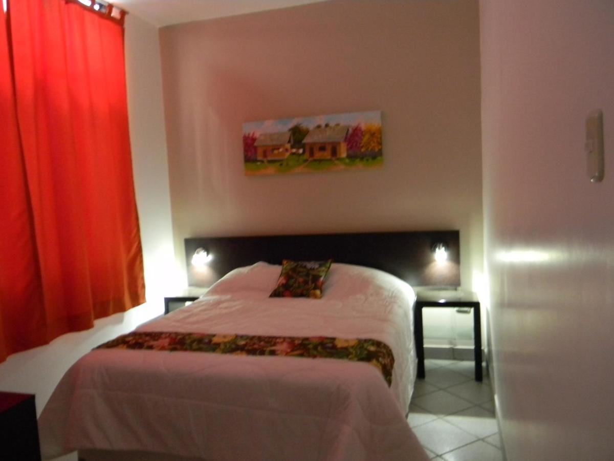 Hostal "Centrika" Тарапото Экстерьер фото