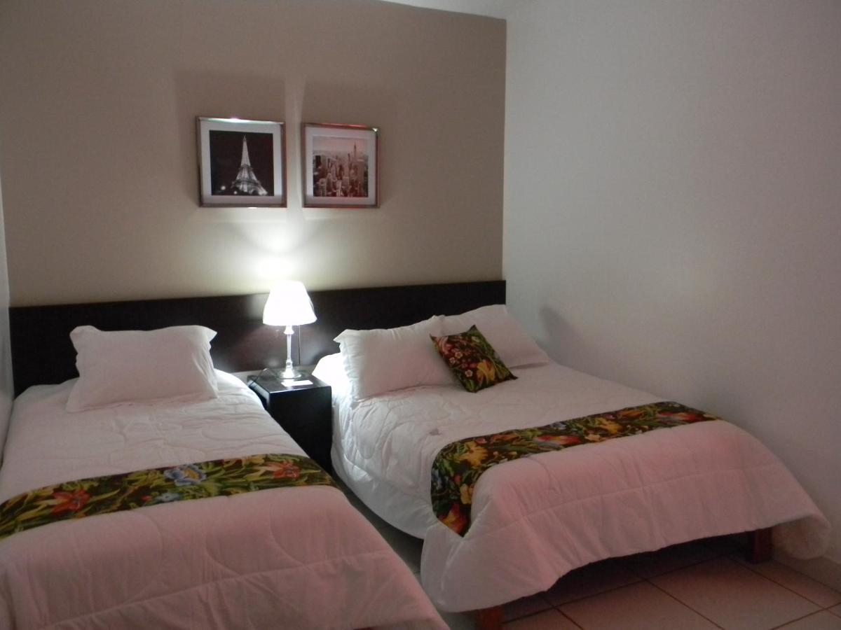 Hostal "Centrika" Тарапото Экстерьер фото
