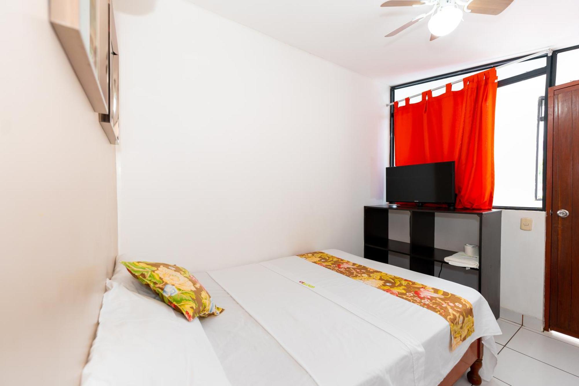 Hostal "Centrika" Тарапото Экстерьер фото