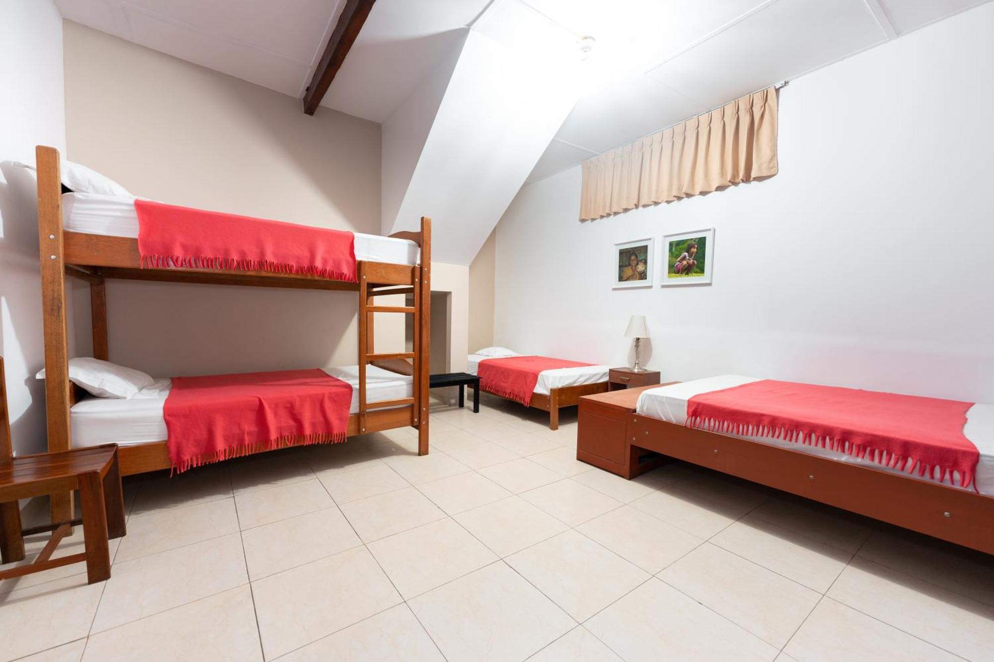 Hostal "Centrika" Тарапото Экстерьер фото