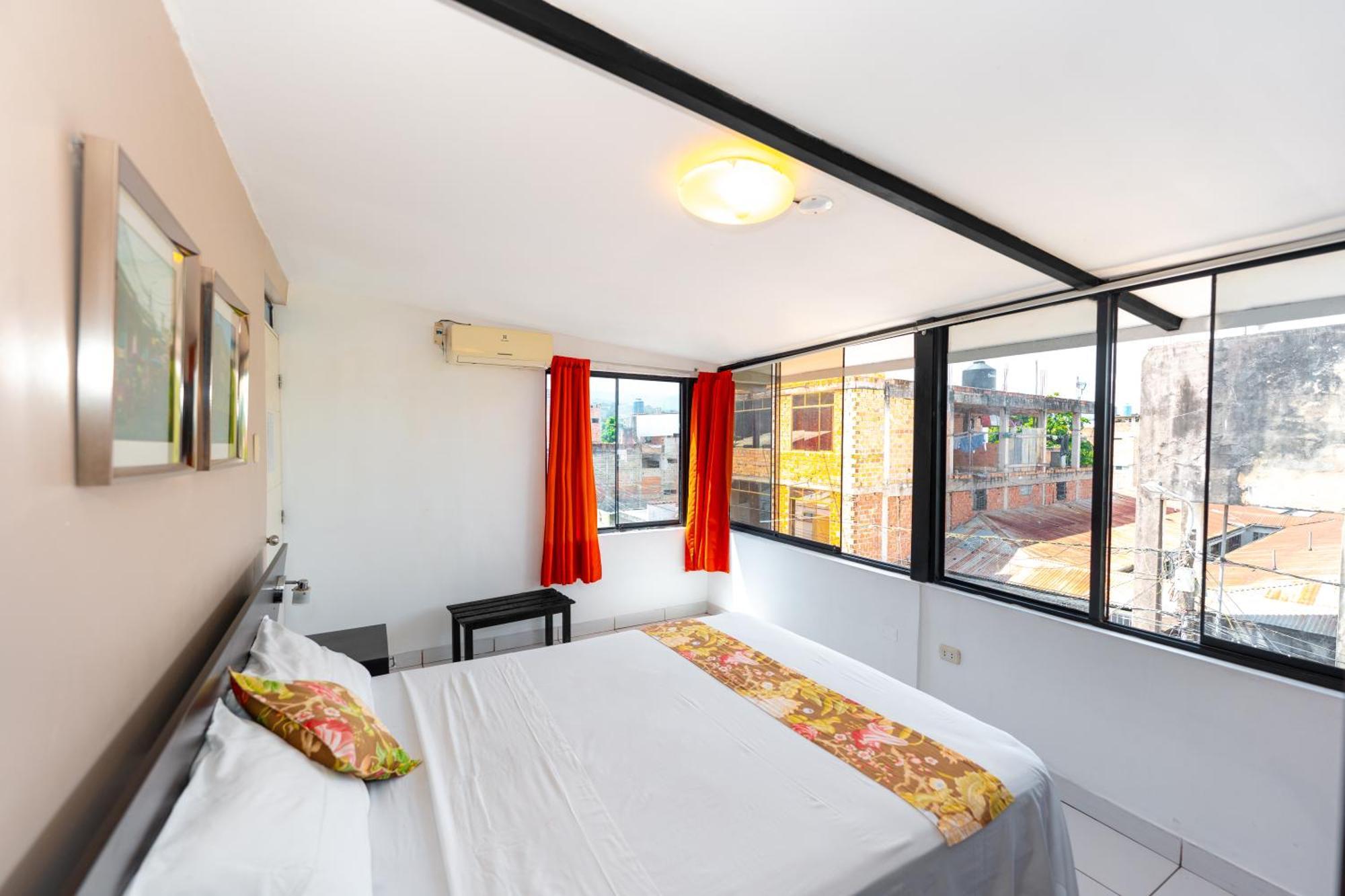 Hostal "Centrika" Тарапото Экстерьер фото